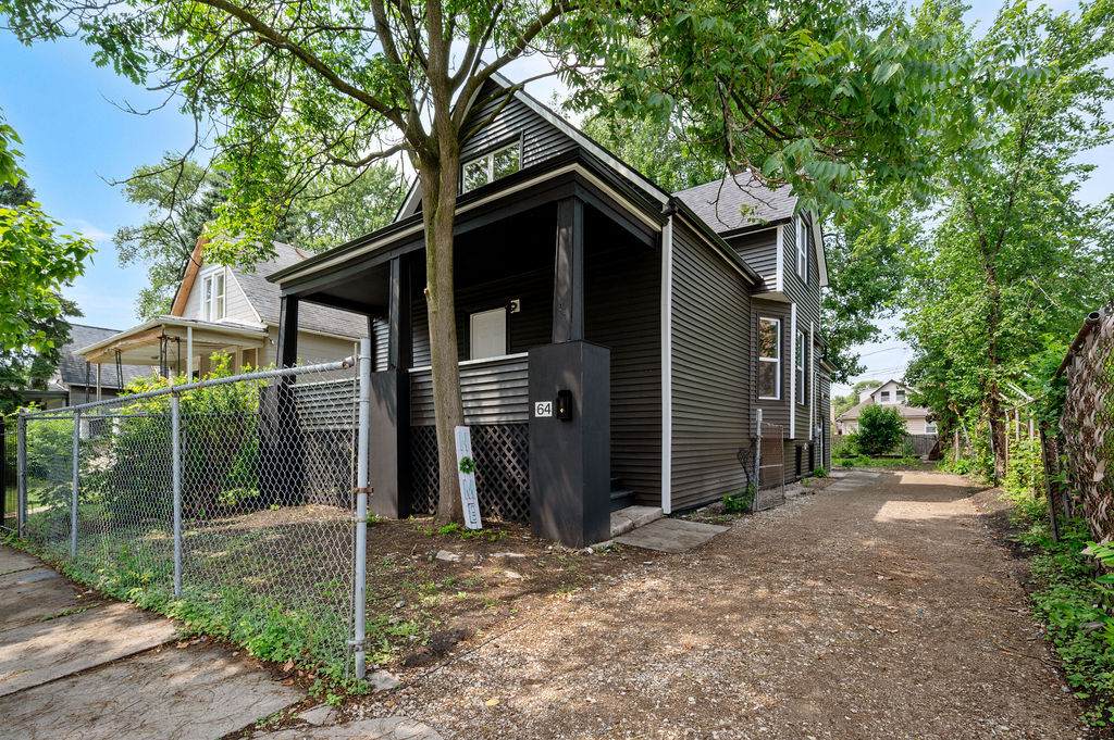 64 102ND Place - Photo 1