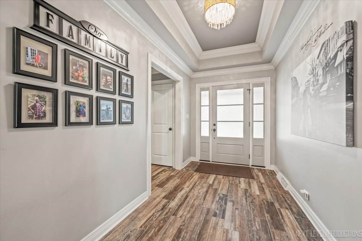 609 Bowling Green Court - Photo 1