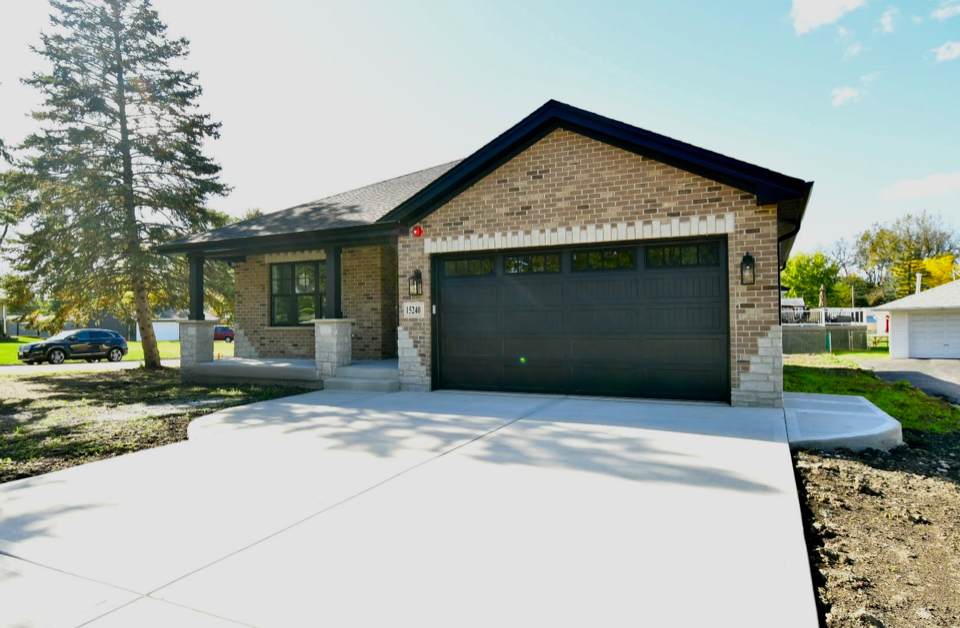 3831 Patricia Lane - Photo 1