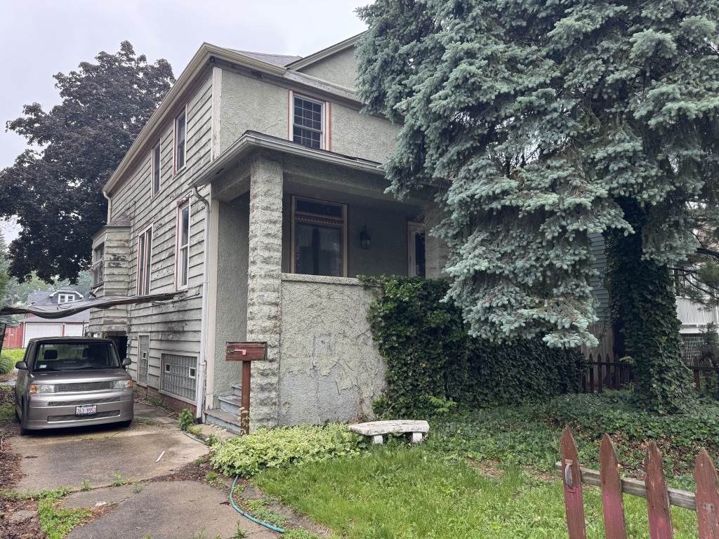 4460 Tripp Avenue - Photo 1