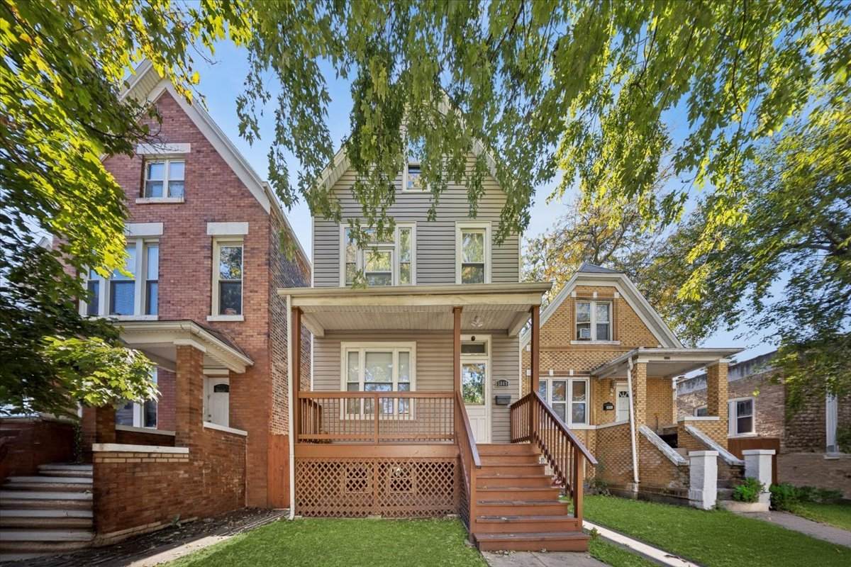 5049 29th Place - Photo 1