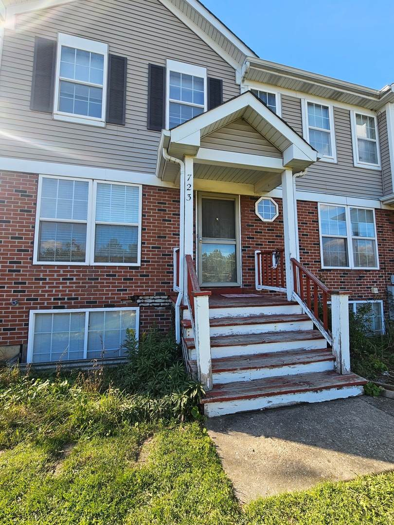 723 Tiffany Court - Photo 1