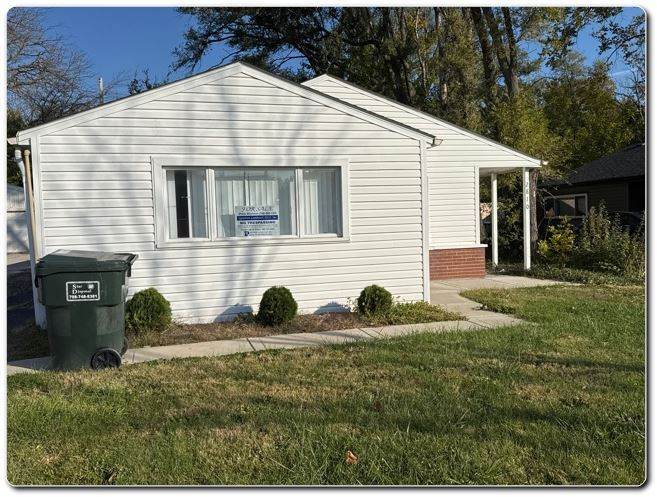 2810 Lexington Drive - Photo 1