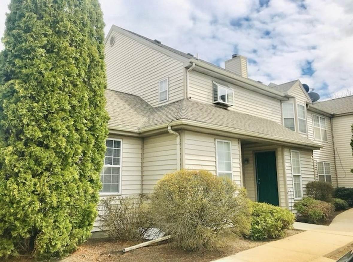 106 Chesterfield Court - Photo 1