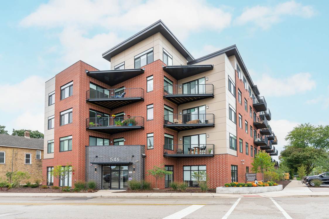 440 Green Bay Road - Photo 1