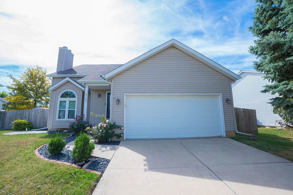 1708 Royal Pointe Drive - Photo 1