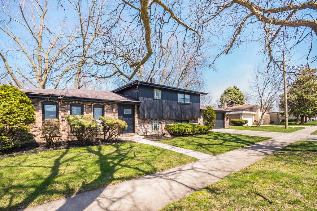 15369 Ingleside Avenue - Photo 1