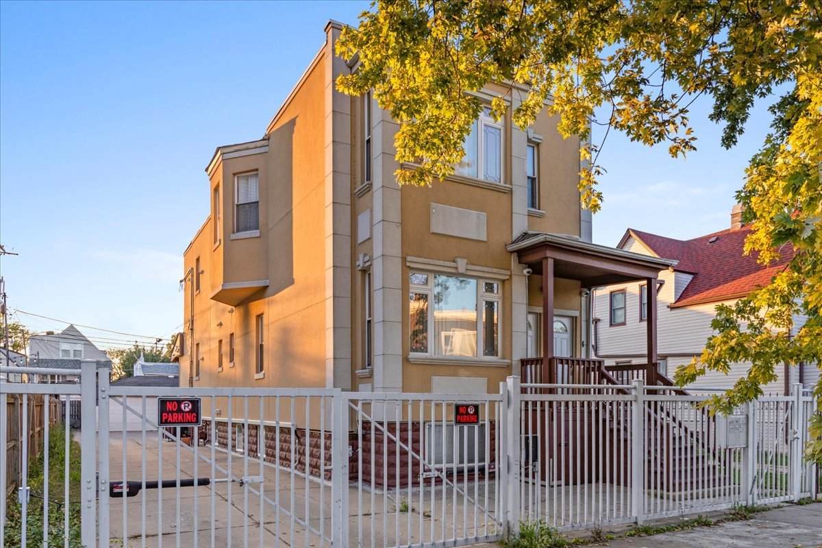 2028 Hamlin Avenue - Photo 1