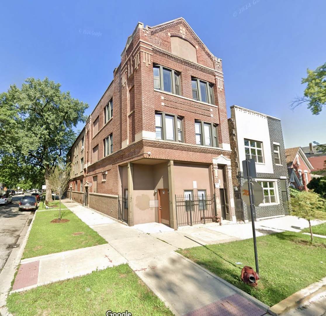 3008 23rd Street - Photo 1