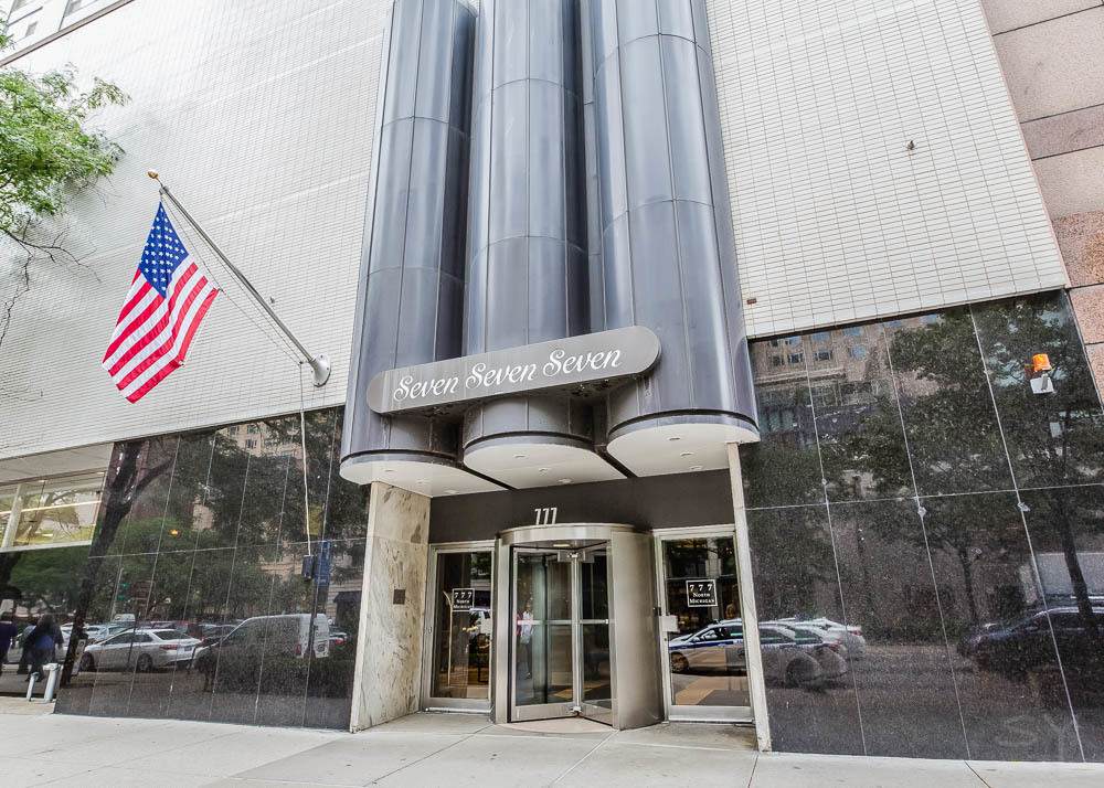 777 Michigan Avenue - Photo 1