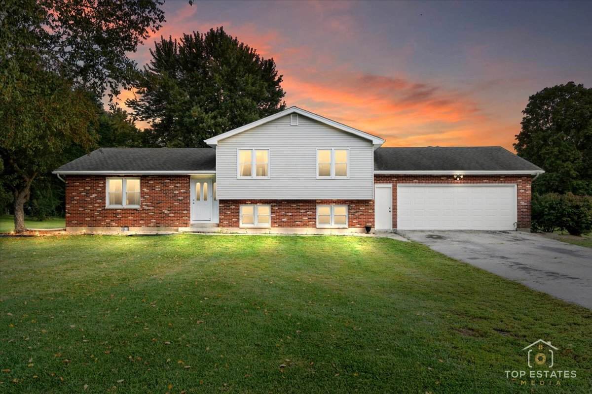 48W201 Keslinger Road - Photo 1