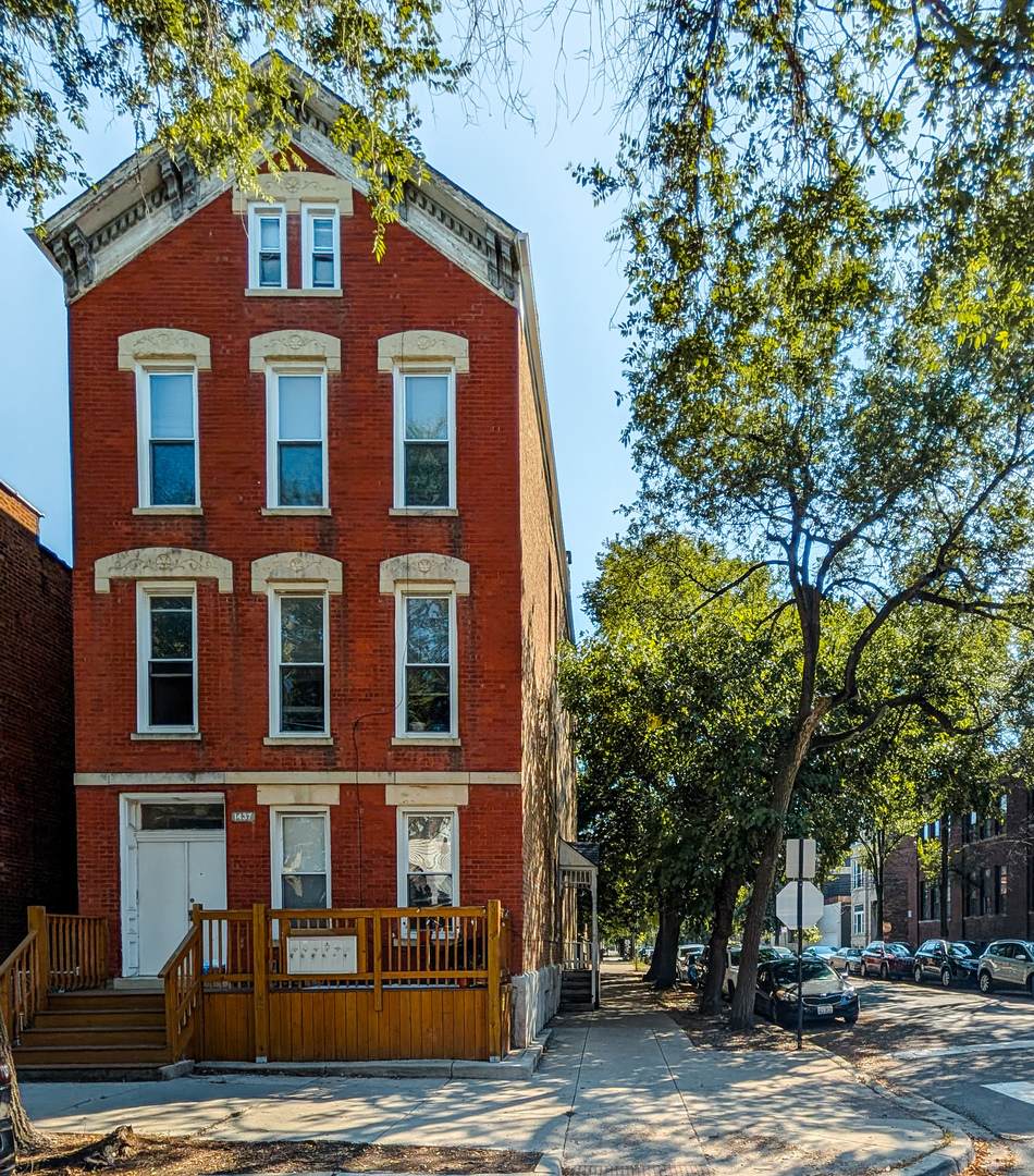 1437 Superior Street - Photo 1