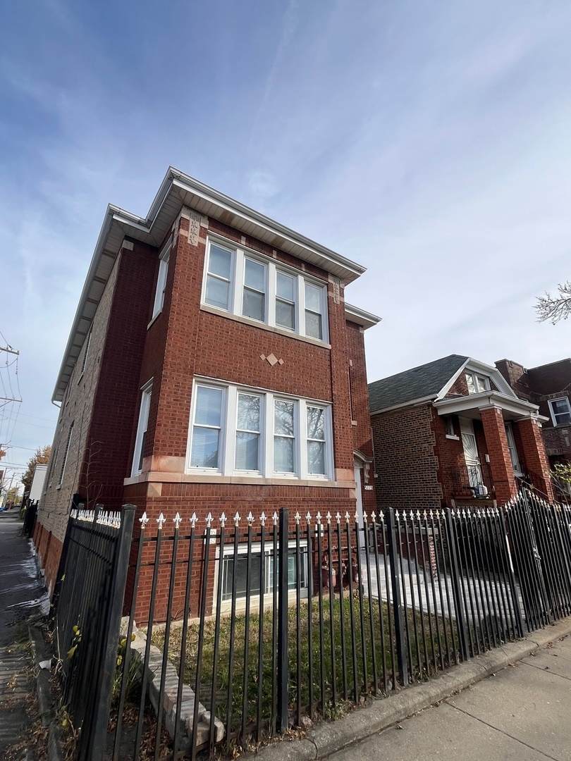 5115 California Avenue - Photo 1