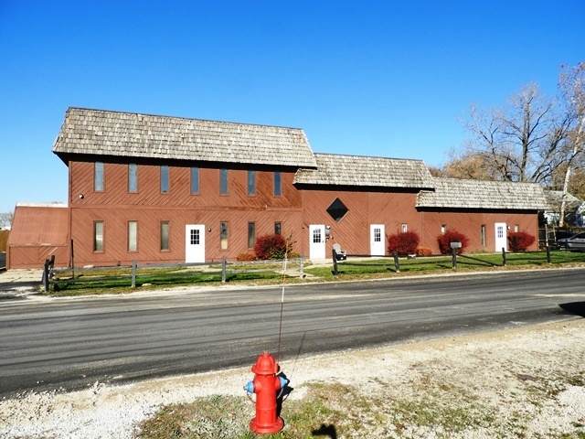 3840 Grandview Avenue - Photo 1