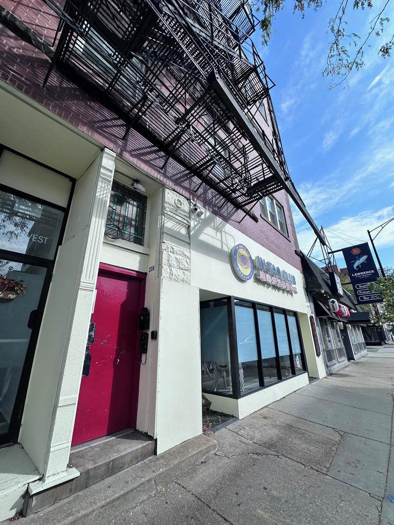 240 31st Street - Photo 1