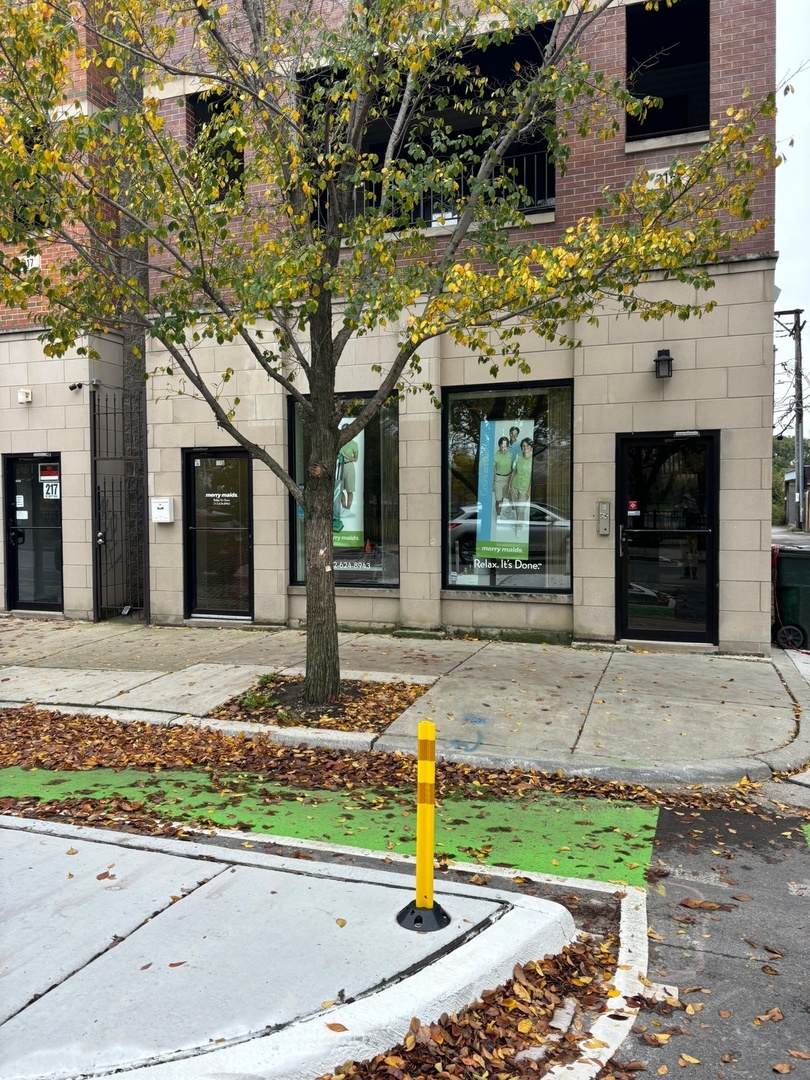 215 31st Street - Photo 1