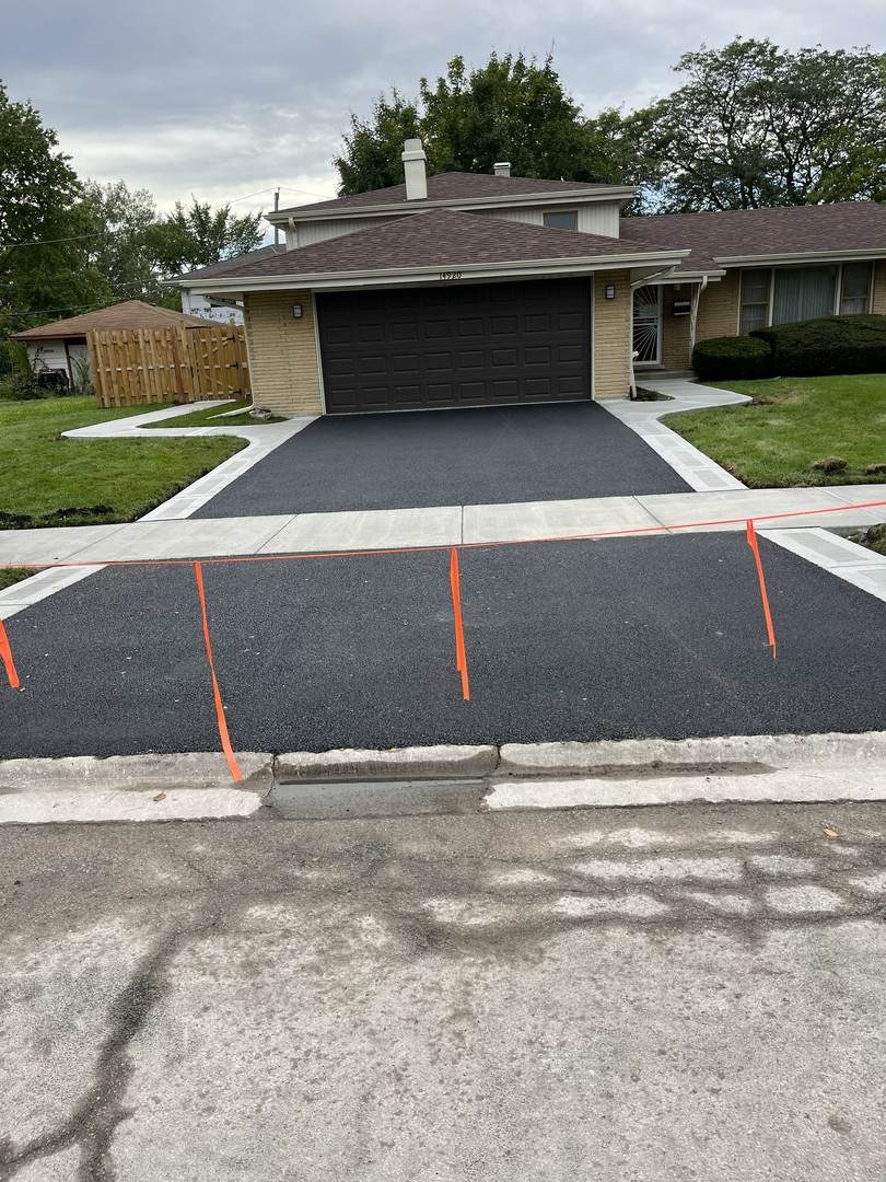 14920 Wentworth Avenue - Photo 1