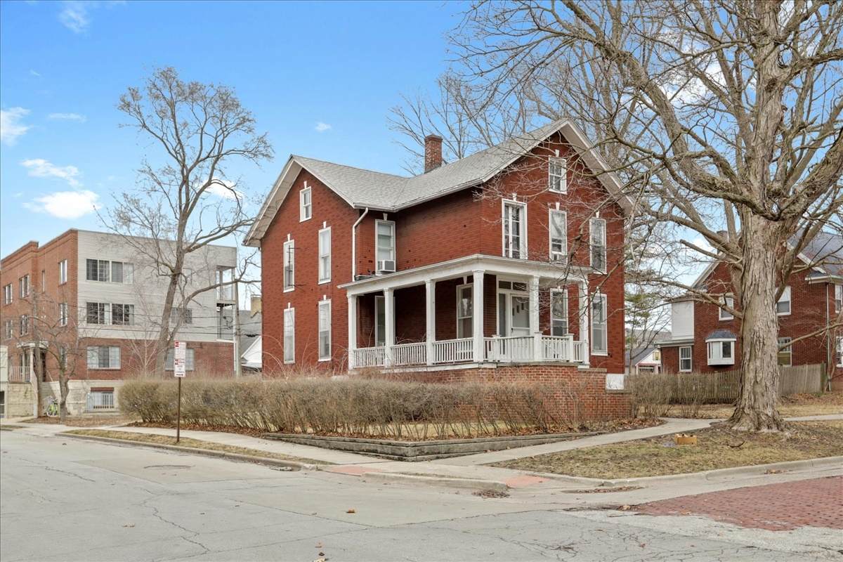 212 High Street - Photo 1