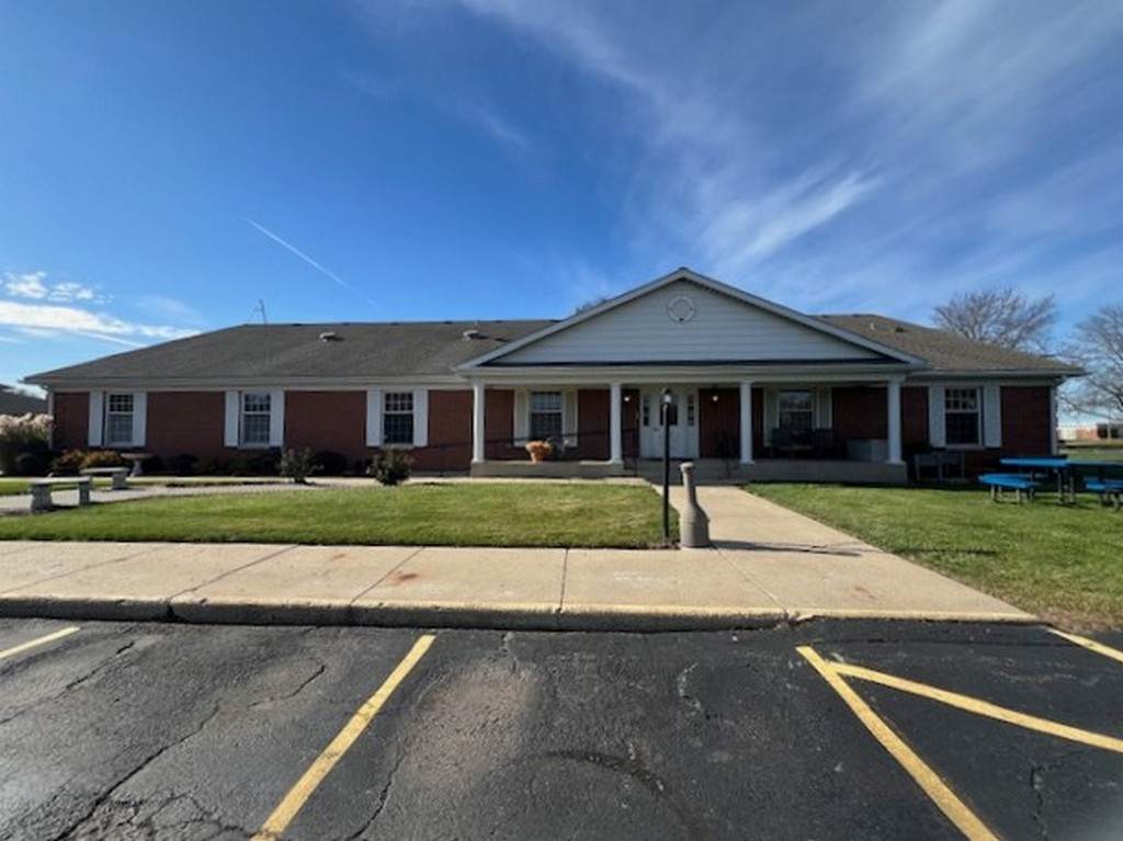 2030 Seminary Avenue - Photo 1