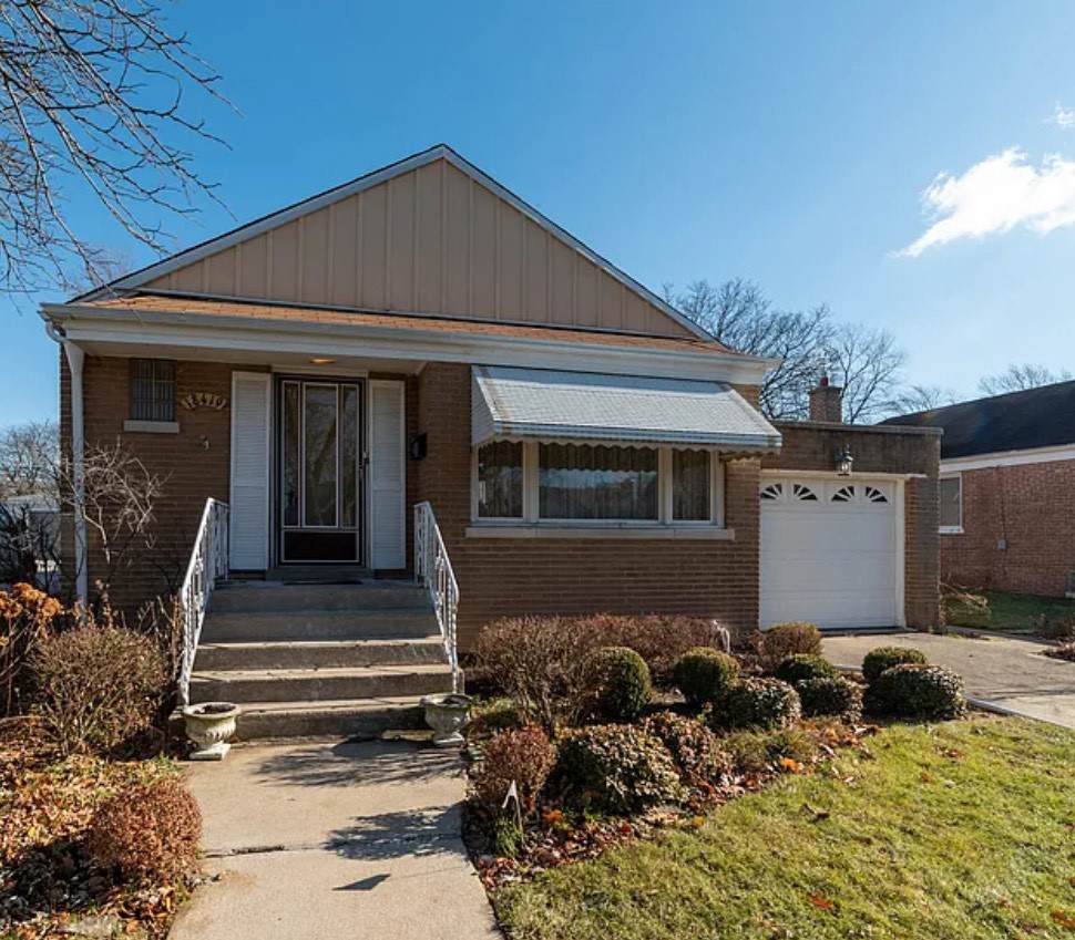 18419 Gottschalk Avenue - Photo 1