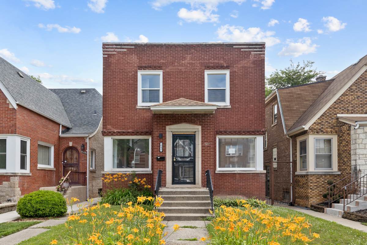 10437 Eberhart Avenue - Photo 1