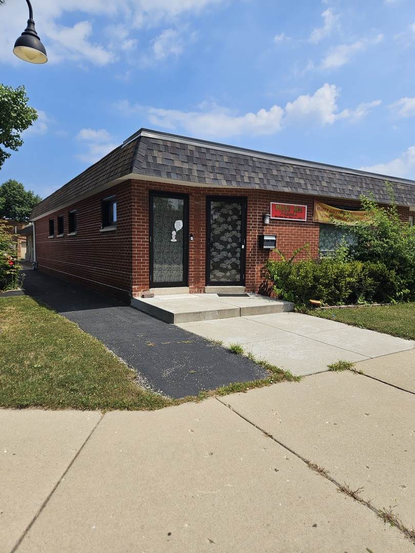 2621 Elisha Avenue - Photo 1