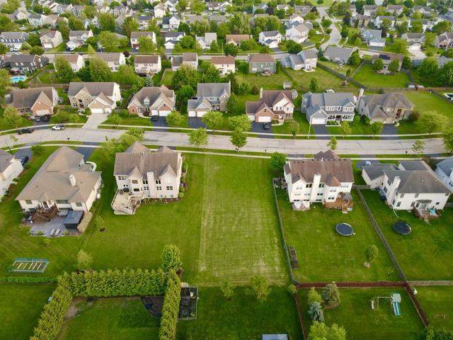 5259 Greenshire Circle - Photo 1