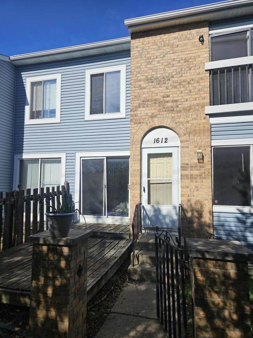 1612 Islandview Court - Photo 1