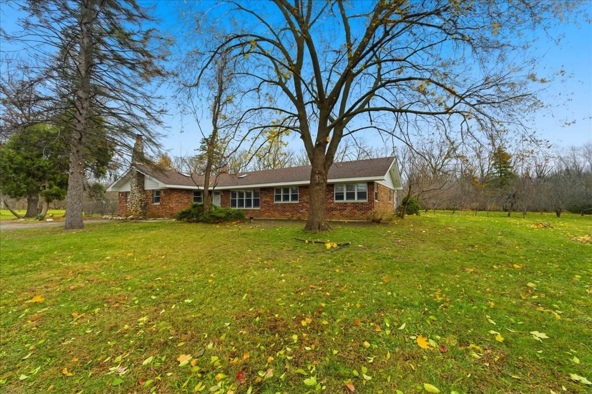 6N879 Dunham Road - Photo 1