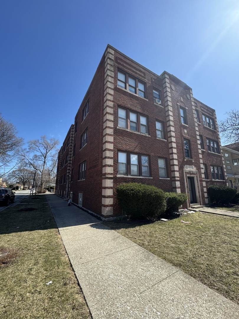 10803 Prairie Avenue - Photo 1