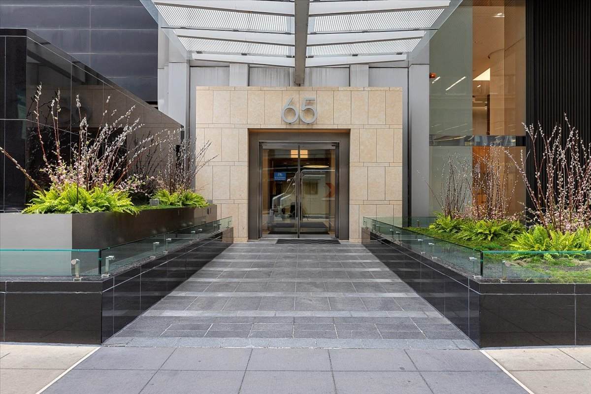 65 Monroe Street - Photo 1