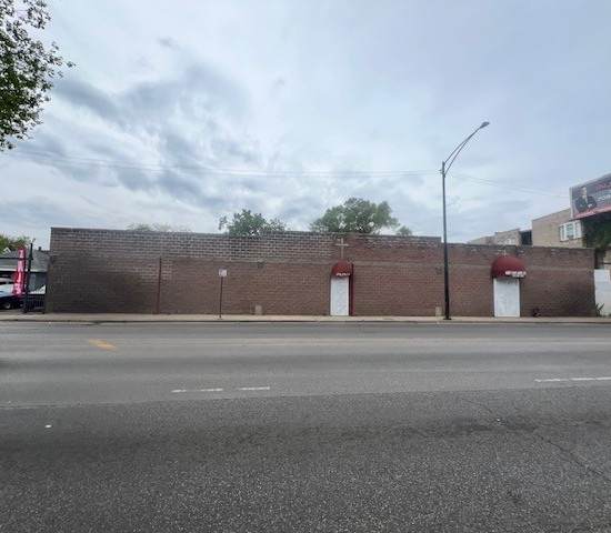 706 Cicero Avenue - Photo 1