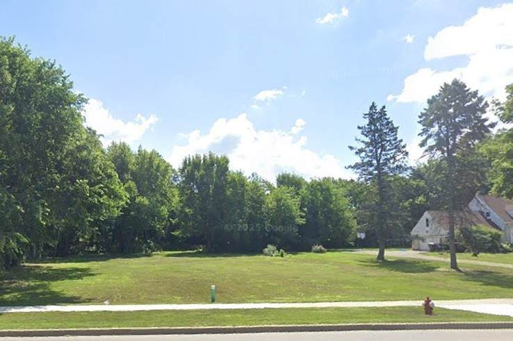 717 Arlington Heights Road - Photo 1