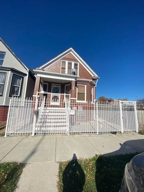 906 71st Street - Photo 1