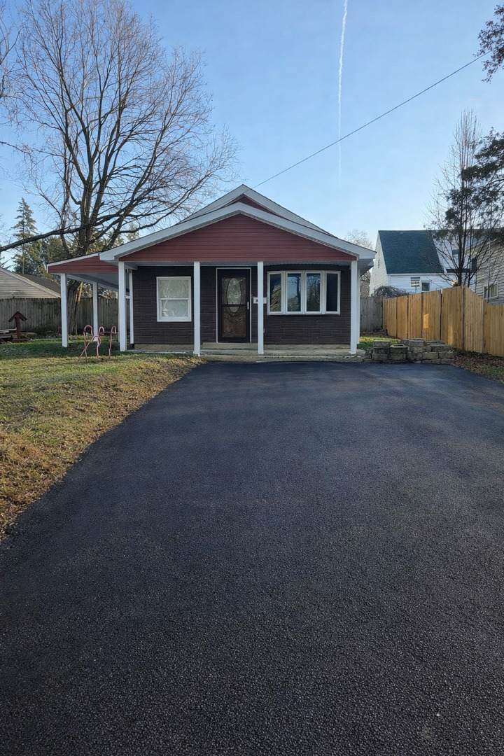824 Hague Street - Photo 1