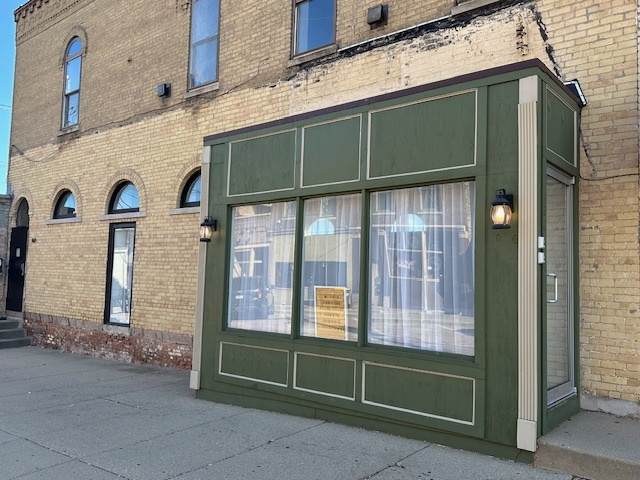 222 Benton Street - Photo 1