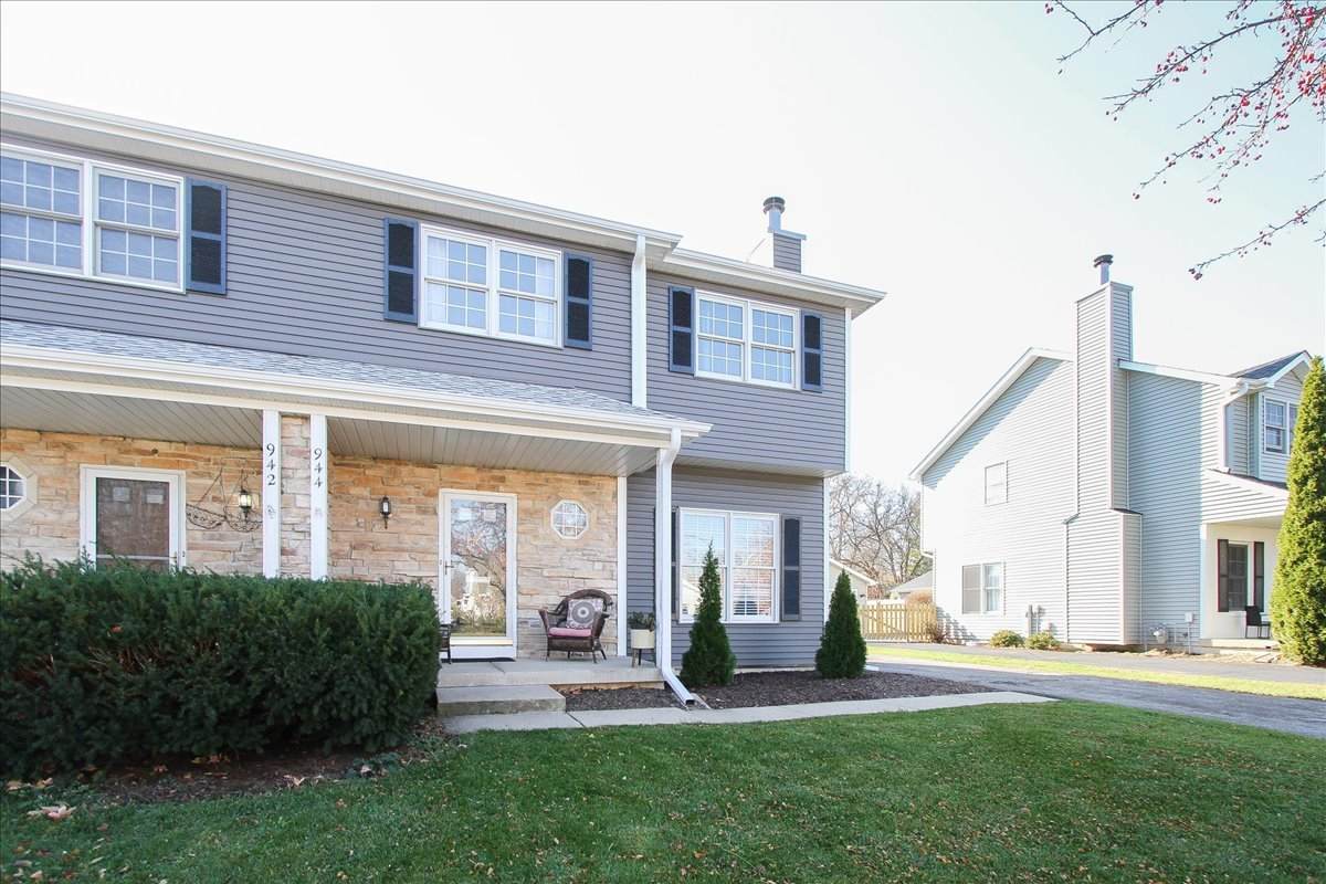 944 1ST Street - Photo 1