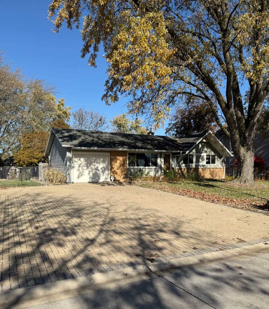 655 Comstock Avenue - Photo 1