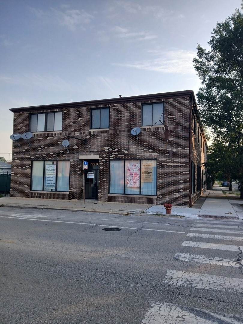5801 Northwest Highway - Photo 1