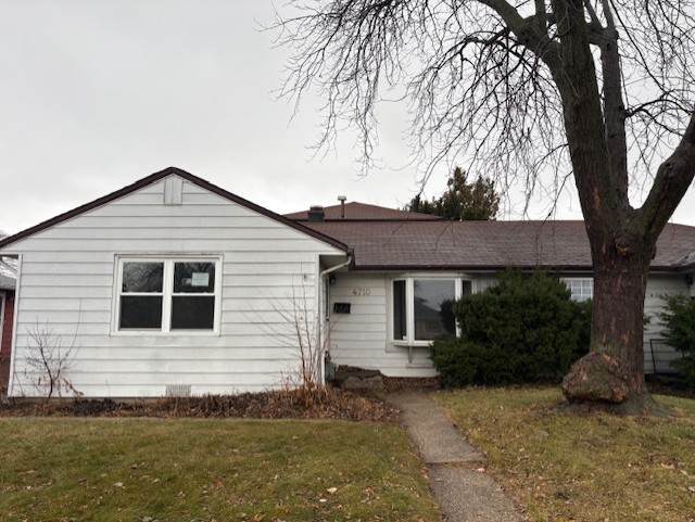 4710 88th Place - Photo 1