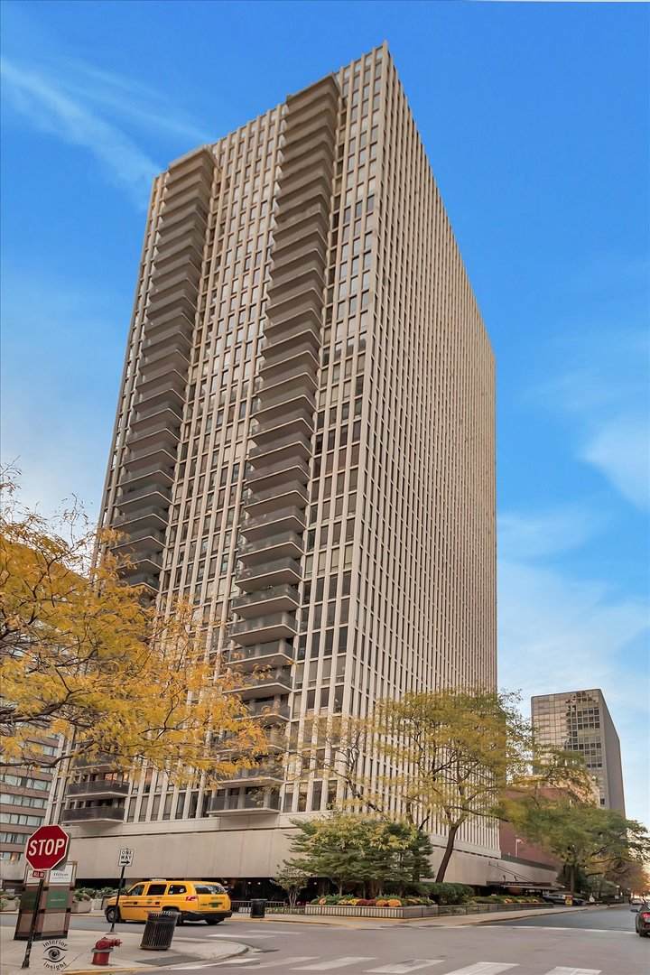200 Delaware Place - Photo 1