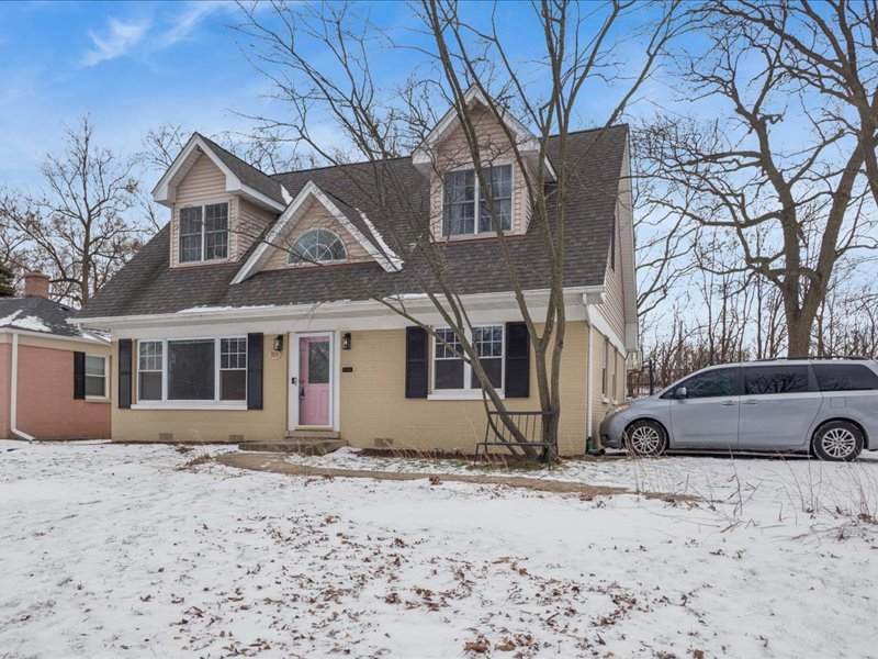 701 Willis Street - Photo 1