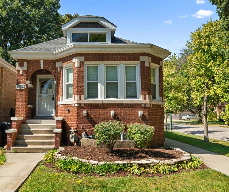 9400 Charles Street - Photo 1