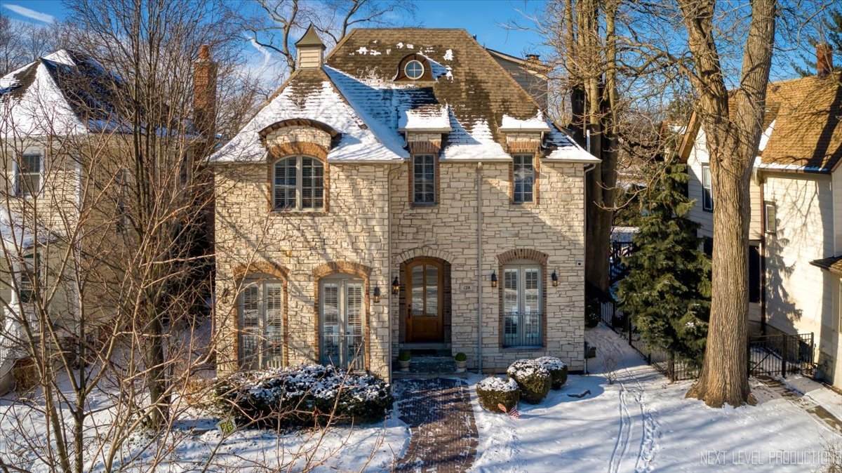 128 Clay Street - Photo 1