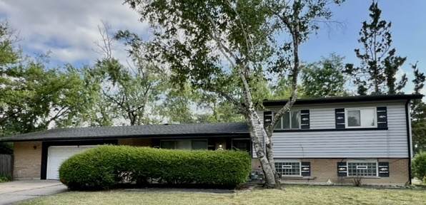 315 Illinois Street - Photo 1