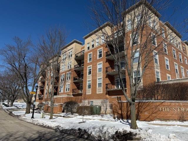 190 Johnson Street - Photo 1