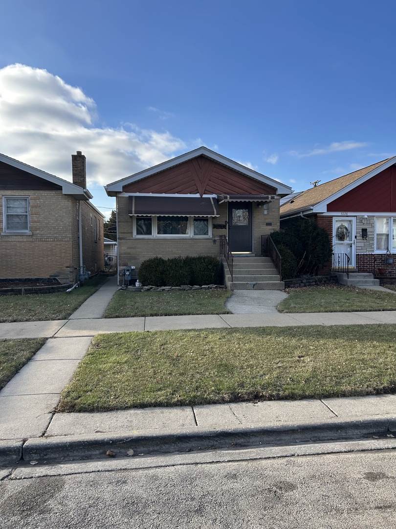 3228 53rd Court - Photo 1