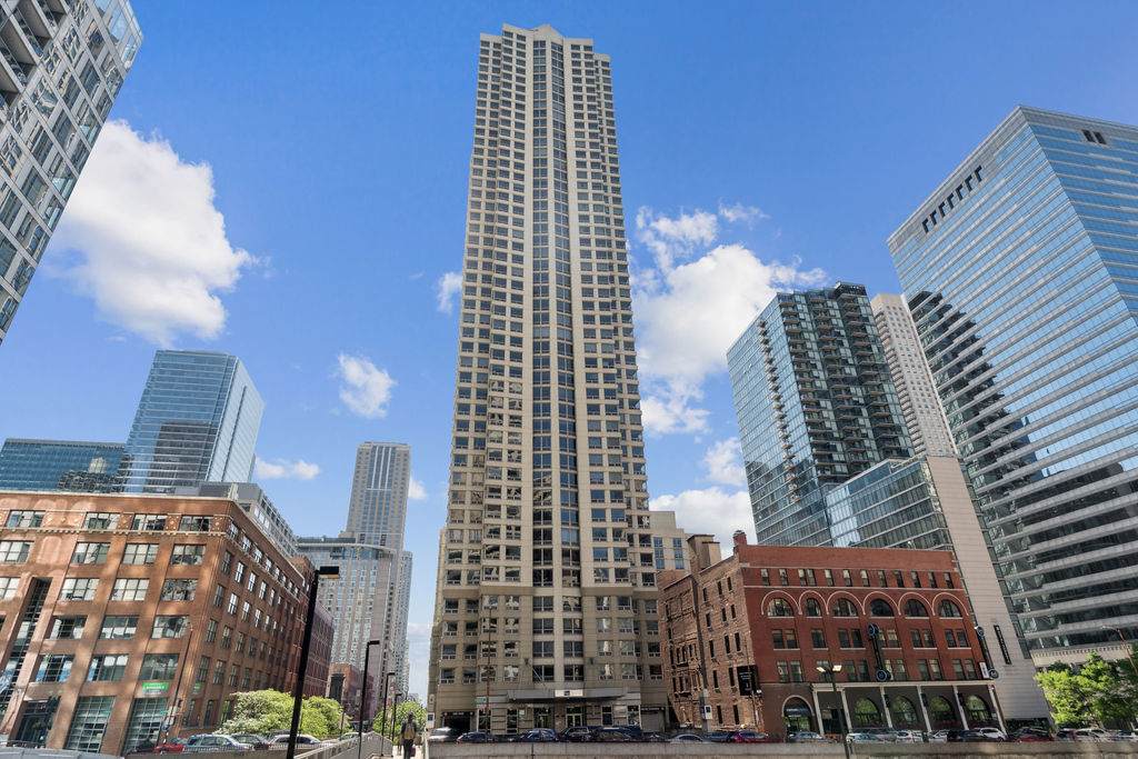 440 Wabash Avenue - Photo 1