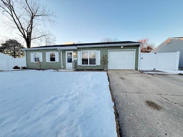 804 Hillside Drive - Photo 1