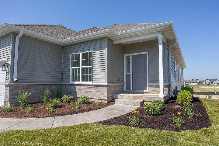 2206 Maggie Lane - Photo 1